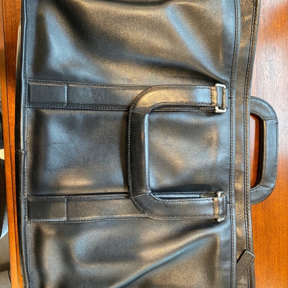 Coach executive shoulder bag - Picture 3 of 7